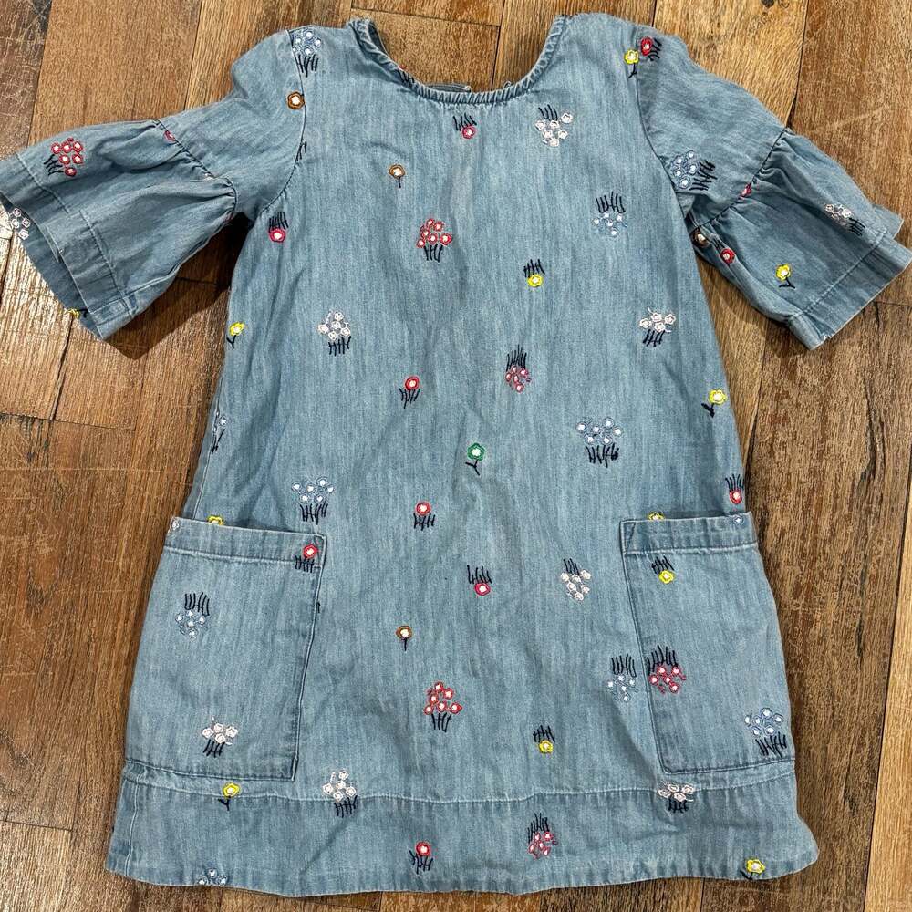 Hanna Andersson Girls Embroidered Flower Chambray Denim Dress Size US 5